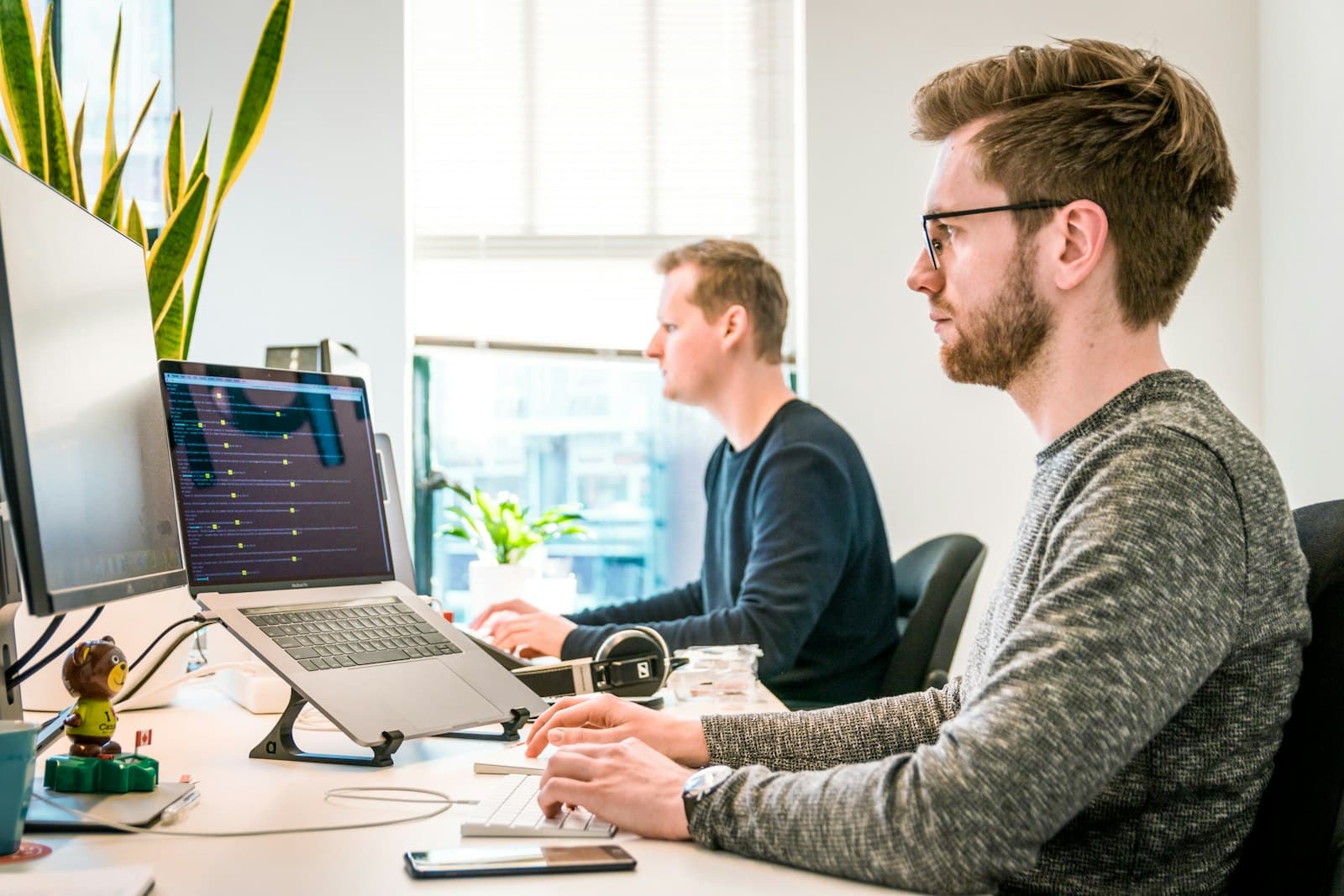 Intelligent Software Licensing in the AI Era: Protecting Core IP Against Vulnerability Exploits